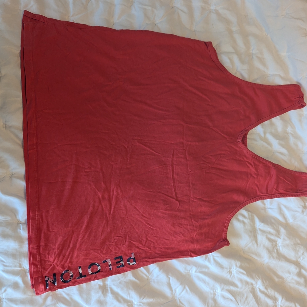 Peloton Red and Blue Activewear Set - Picture 2 of 4